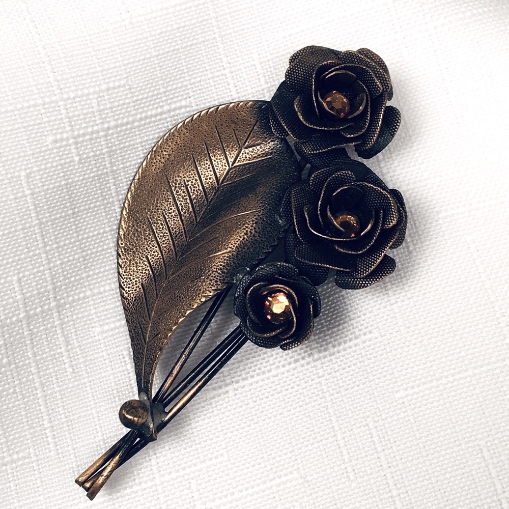 Vintage Bronze Tone Brooch